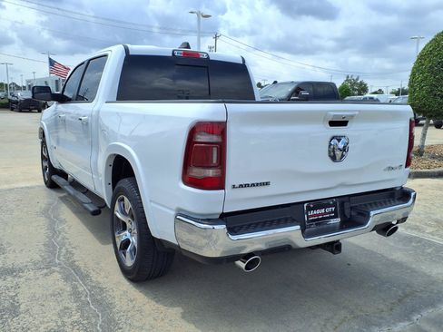 Used 2022 RAM 1500 Laramie AWD/4WD image 2