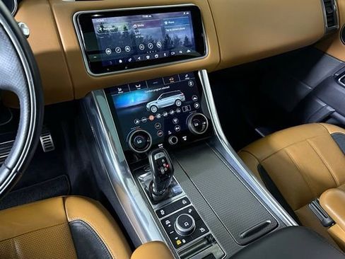 Used 2019 Land Rover Range Rover Sport Supercharged AWD/4WD image 37