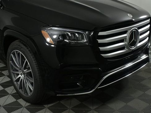 New 2026 Mercedes-Benz GLS 450 4MATIC image 36