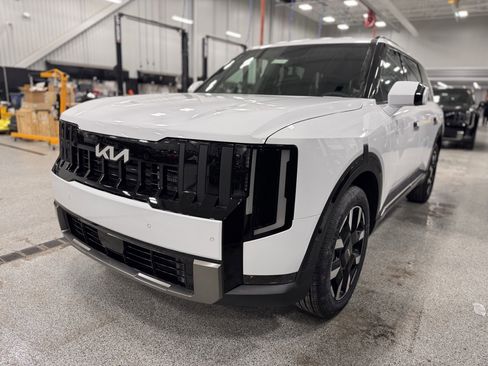 New 2027 Kia Telluride S w/ Towing Package FWD image 7