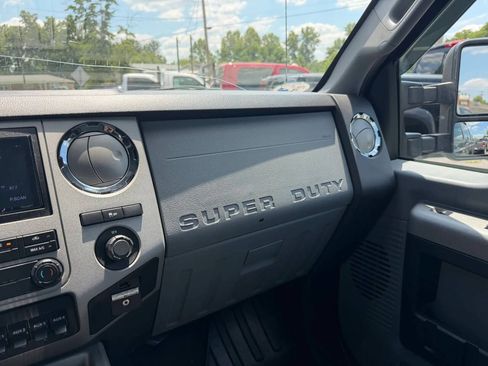 Used 2014 Ford F250 XLT w/ Advanced Security Group AWD/4WD image 40