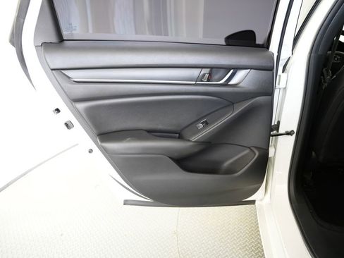 Used 2021 Honda Accord Sport image 34