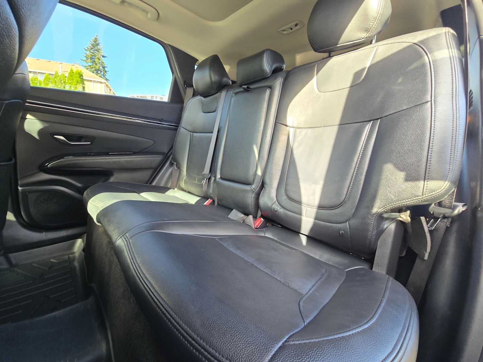 Used 2022 Hyundai Tucson SEL w/ Cargo Package AWD/4WD image 17
