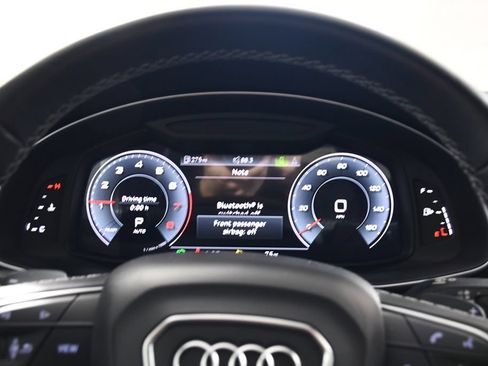 Used 2023 Audi Q8 Prestige w/ Prestige Package AWD/4WD image 31