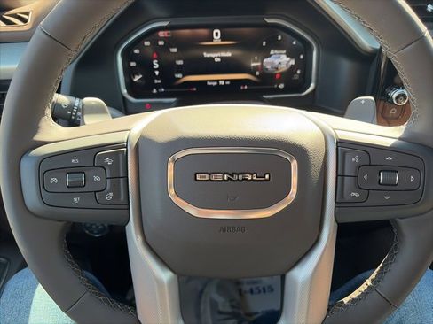 New 2026 GMC Sierra 1500 Denali w/ Denali Reserve Package image 21