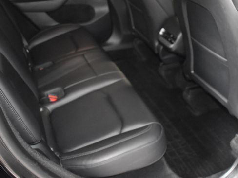 Used 2024 Tesla Model Y Performance AWD/4WD image 21