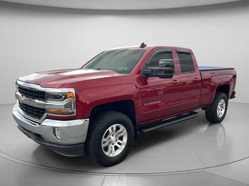 Used 2018 Chevrolet Silverado 1500 LT w/ All Star Edition AWD/4WD image 3