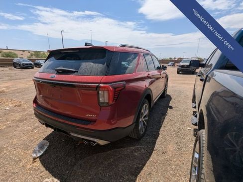 Certified 2025 Ford Explorer Platinum w/ Ultimate Package AWD/4WD image 7