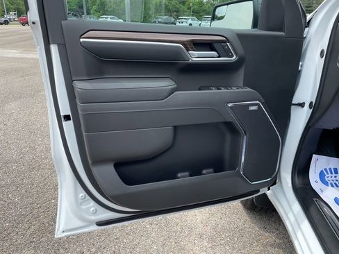 New 2026 Chevrolet Silverado 1500 LT Trail Boss AWD/4WD image 15