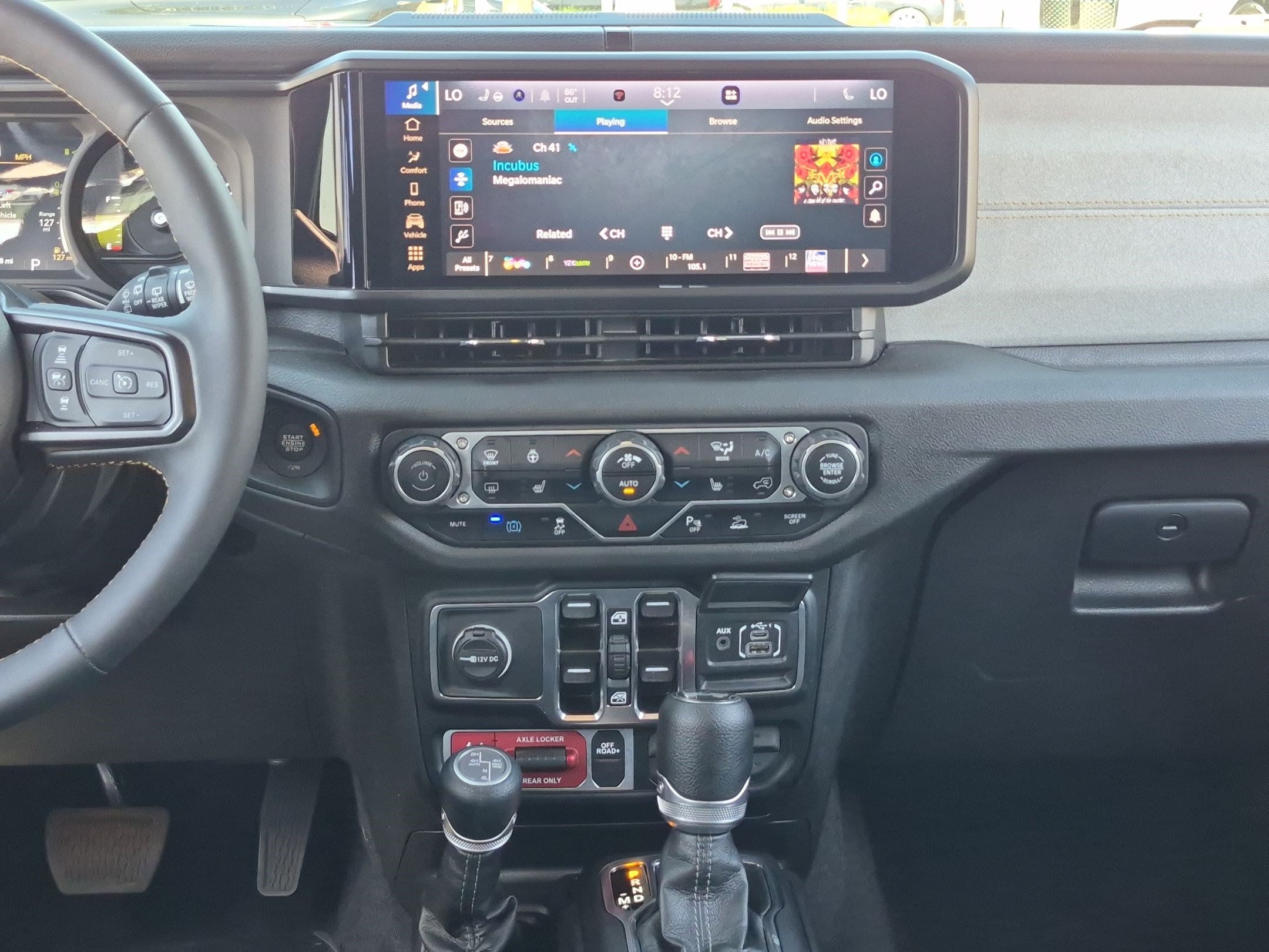Used 2024 Jeep Wrangler Unlimited AWD/4WD image 28