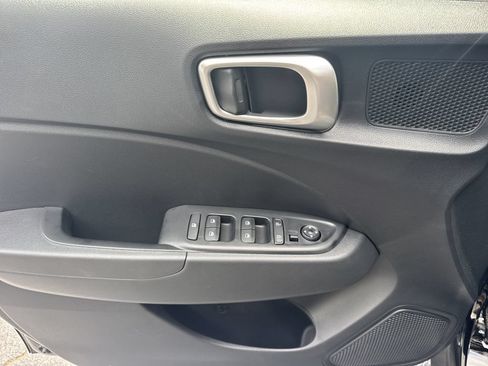 New 2026 Hyundai Venue SEL FWD image 10