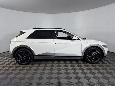 Used 2025 Hyundai Ioniq 5 Limited AWD/4WD image 5