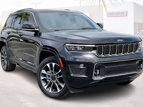 Used 2022 Jeep Grand Cherokee Overland image 1