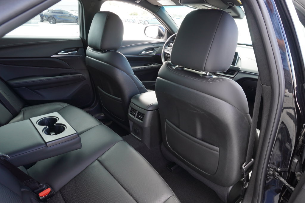 Used 2026 Cadillac CT4 Premium Luxury RWD image 10