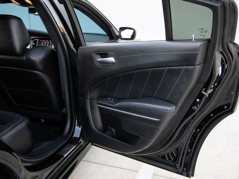 Used 2022 Dodge Charger Scat Pack RWD image 31