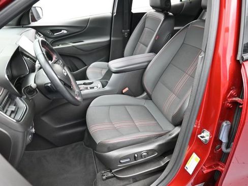 Used 2024 Chevrolet Equinox RS image 11