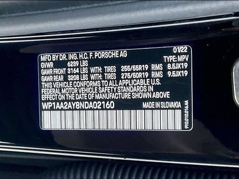 Used 2022 Porsche Cayenne AWD/4WD image 34