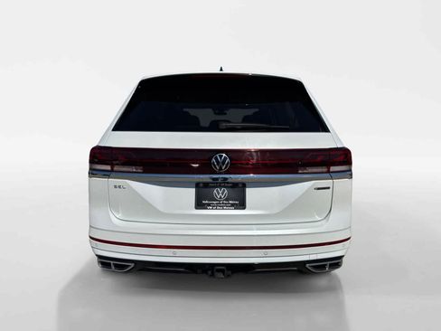 Used 2025 Volkswagen Atlas SEL Premium R-Line image 5