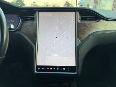 Used 2018 Tesla Model S 100D AWD/4WD image 14