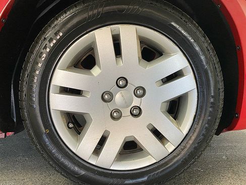 Used 2011 Dodge Avenger Express image 25