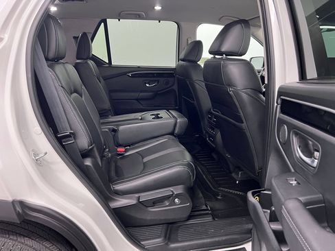Used 2025 Honda Pilot EX-L image 24