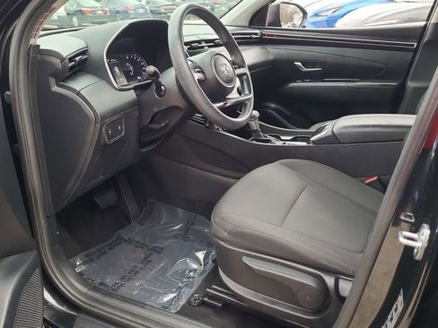 Used 2024 Hyundai Tucson SE image 11
