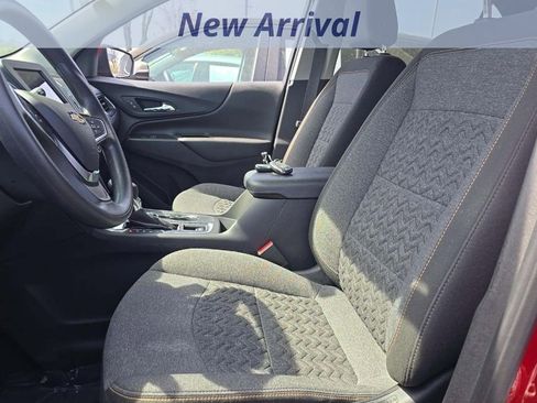 Used 2023 Chevrolet Equinox LT image 4