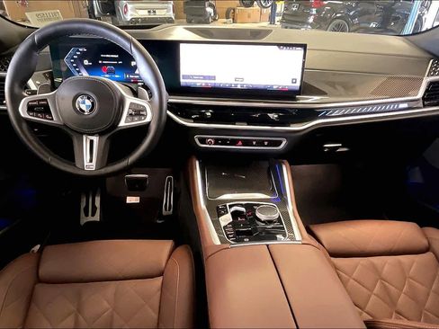 Used 2026 BMW X6 M60i image 15