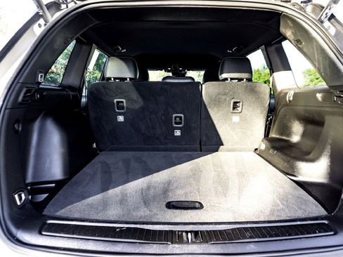 Used 2024 Jeep Grand Cherokee Altitude image 30