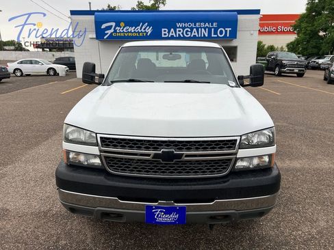 Used 2005 Chevrolet Silverado 2500 LS AWD/4WD image 9