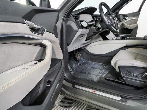 Used 2023 Audi e-tron Chronos w/ Chronos Package AWD/4WD image 9