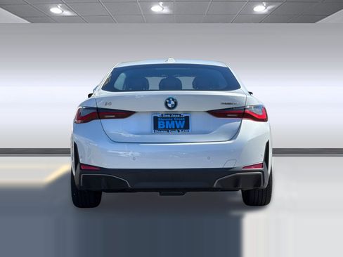 Used 2023 BMW i4 eDrive35 w/ Premium Package RWD image 9