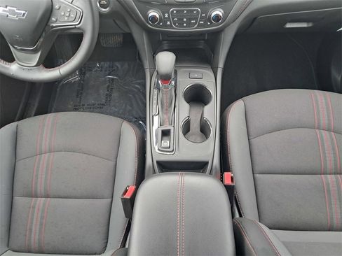 Used 2022 Chevrolet Equinox RS w/ LPO, Cargo Package image 18