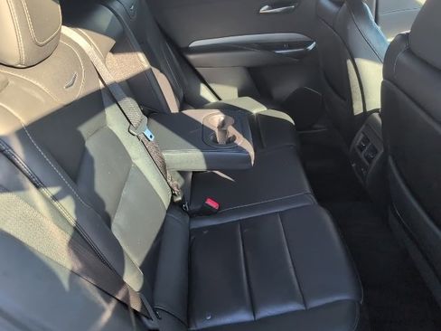 Used 2023 Cadillac XT4 Premium Luxury image 17