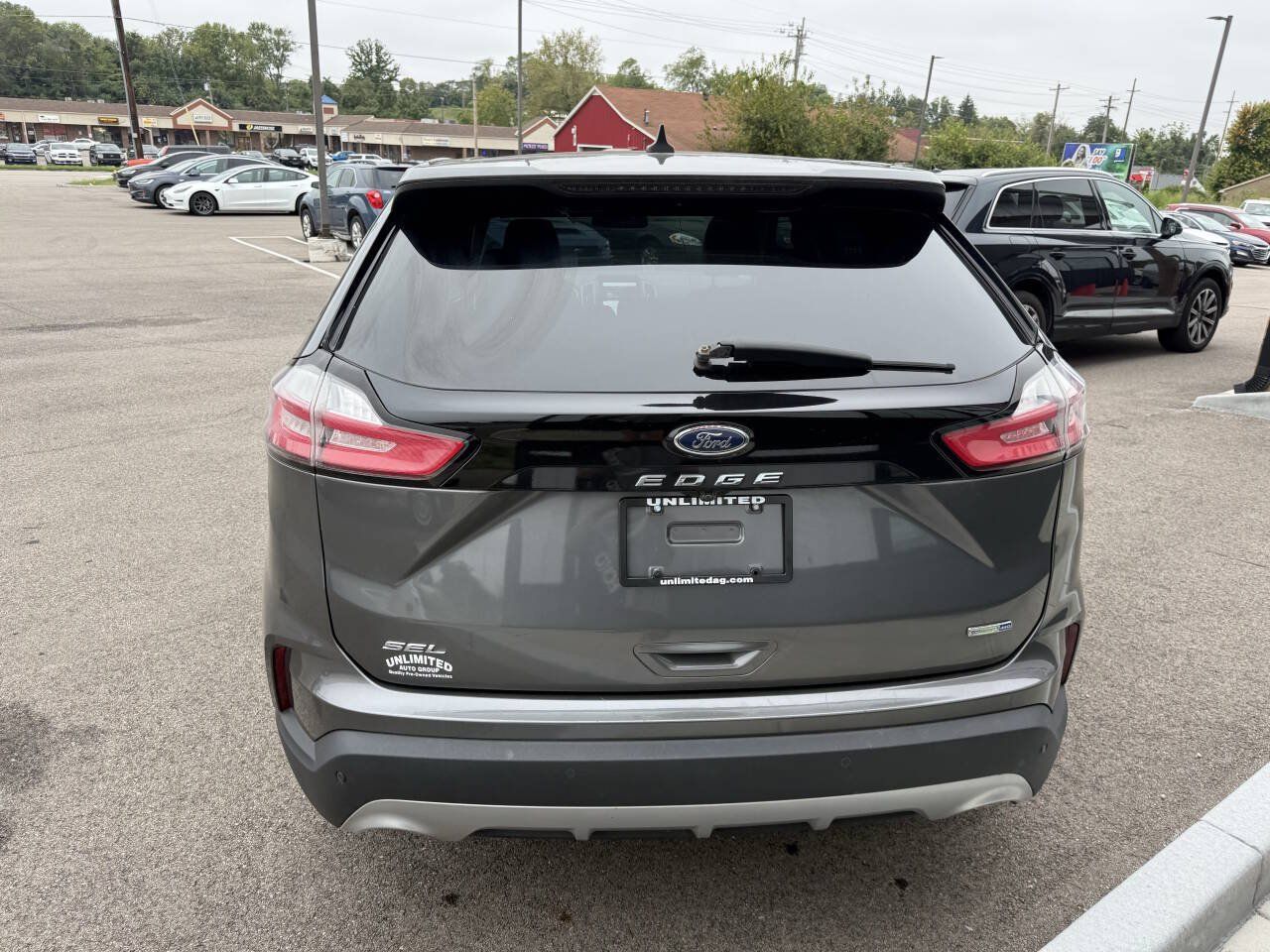 Used 2021 Ford Edge SEL w/ Convenience Package AWD/4WD image 9