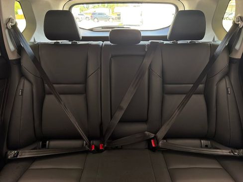 Used 2025 Nissan Rogue SL w/ Tech Package FWD image 30