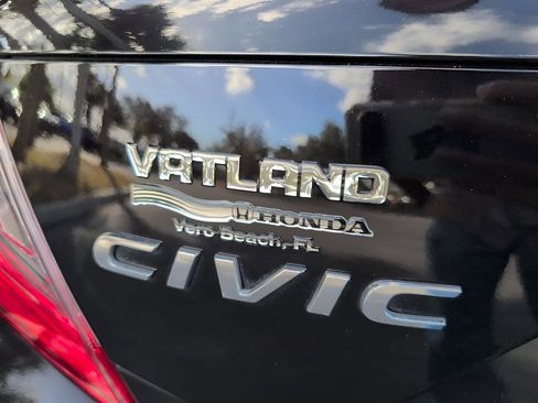 Used 2016 Honda Civic EX-L image 10