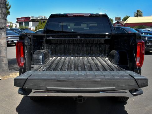 Used 2025 GMC Sierra 1500 SLT AWD/4WD image 45