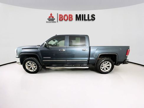 Used 2017 GMC Sierra 1500 SLT w/ SLT Premium Package AWD/4WD image 4