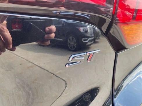 Used 2023 Buick Encore GX Select w/ Sport Touring Package AWD/4WD image 6