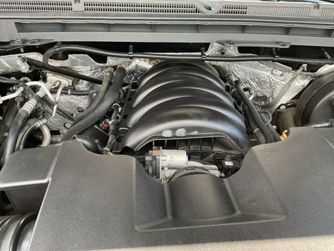 Used 2018 GMC Sierra 1500 SLT w/ SLT Premium Package AWD/4WD image 11