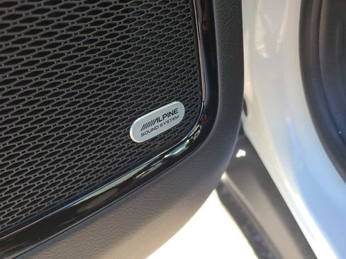 New 2024 Jeep Compass Trailhawk w/ Sun and Sound Group image 23