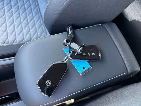 New 2026 Volkswagen Tiguan S AWD/4WD image 27