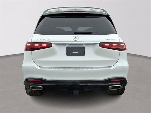 Certified 2026 Mercedes-Benz GLS 580 4MATIC image 5