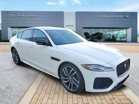 New 2024 Jaguar XF R-Dynamic SE image 3