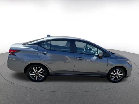 Used 2025 Nissan Versa SV FWD image 13