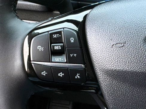 Used 2025 Ford Escape Platinum AWD/4WD image 24
