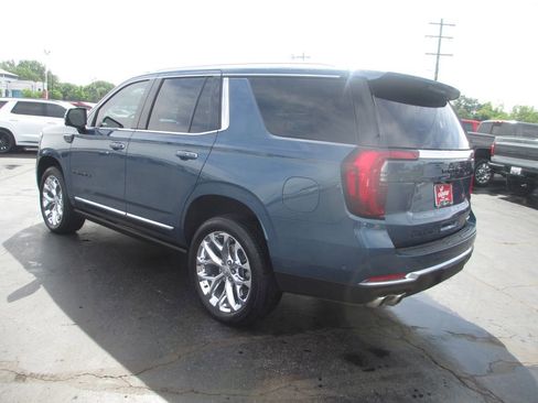 Used 2025 GMC Yukon Denali w/ Sun & Power Step Package AWD/4WD image 9