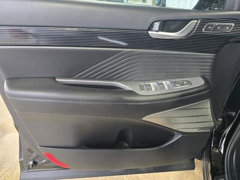 Used 2024 Hyundai Palisade Calligraphy image 9