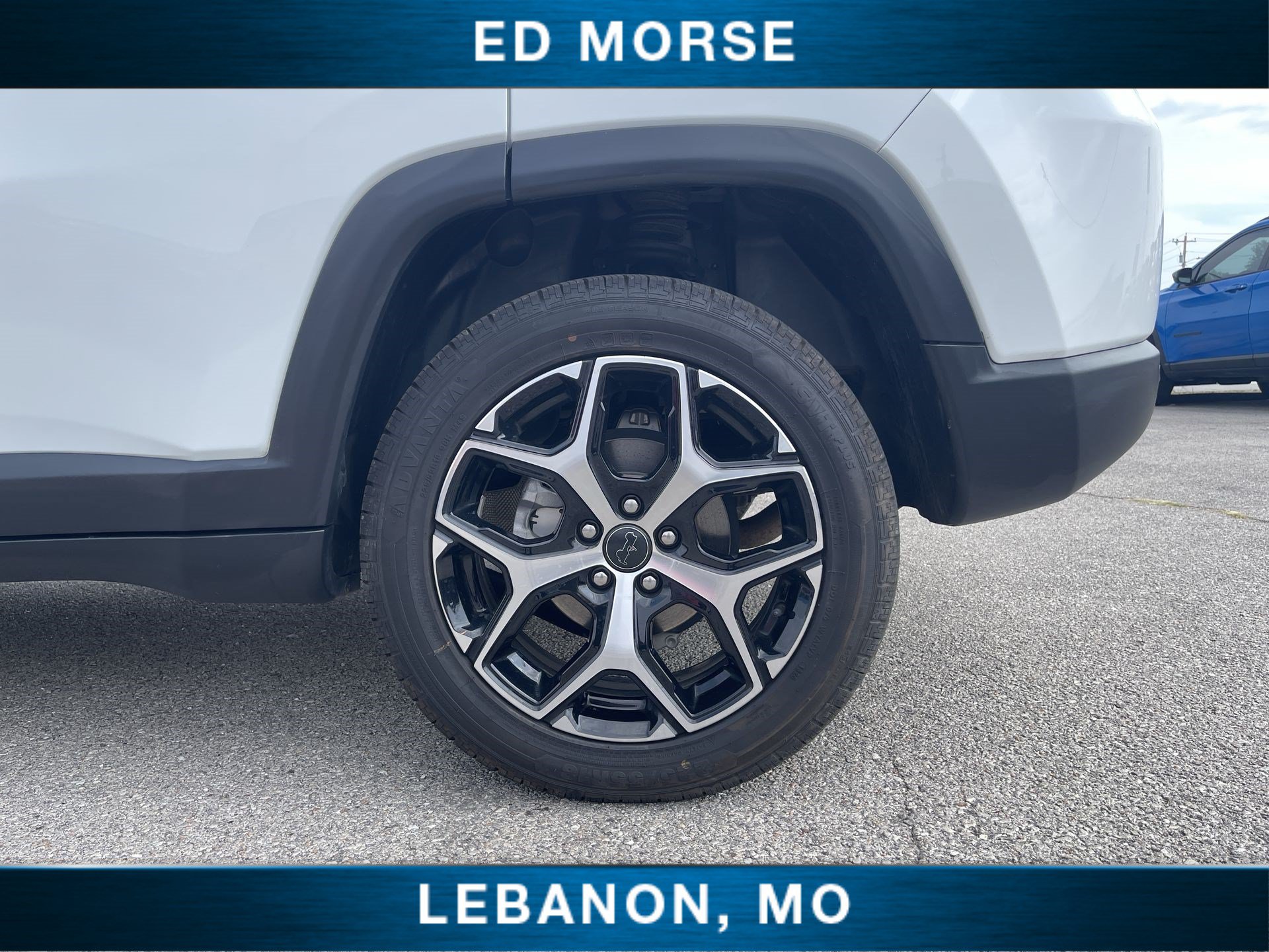 Used 2025 Jeep Compass Limited AWD/4WD image 31